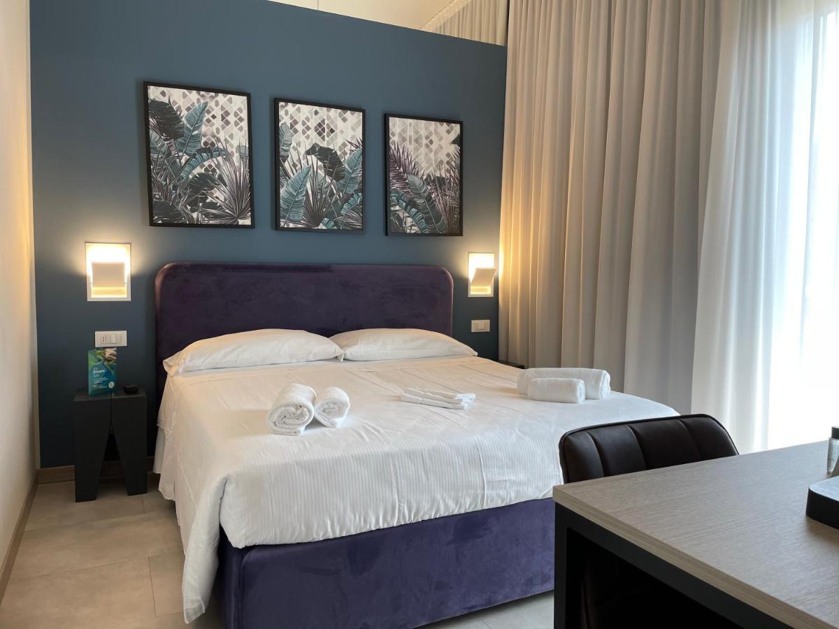 Hotel Iris Jesolo Экстерьер фото