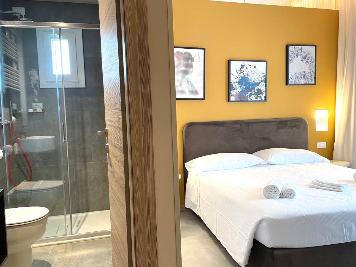 Hotel Iris Jesolo Экстерьер фото