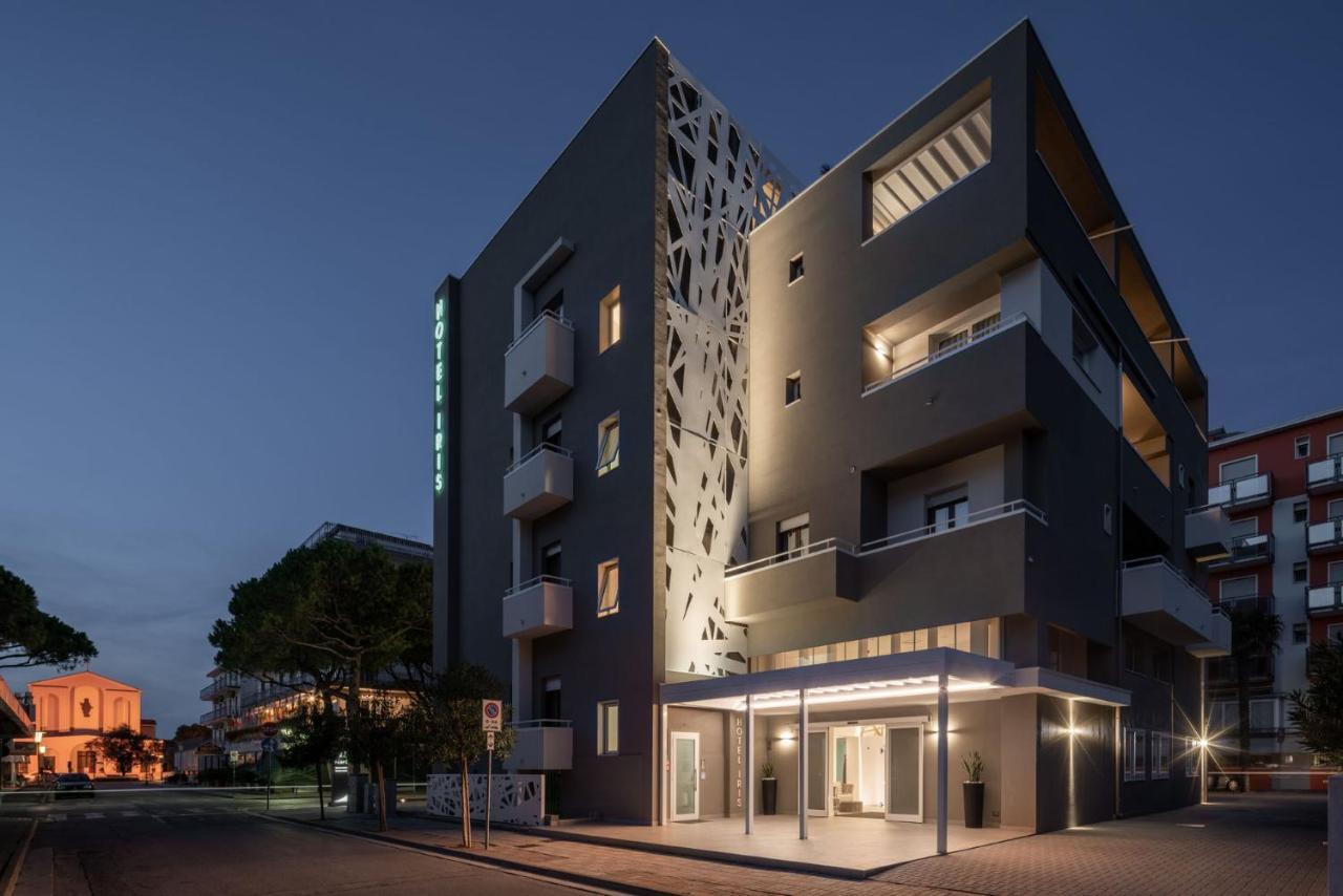 Hotel Iris Jesolo Экстерьер фото